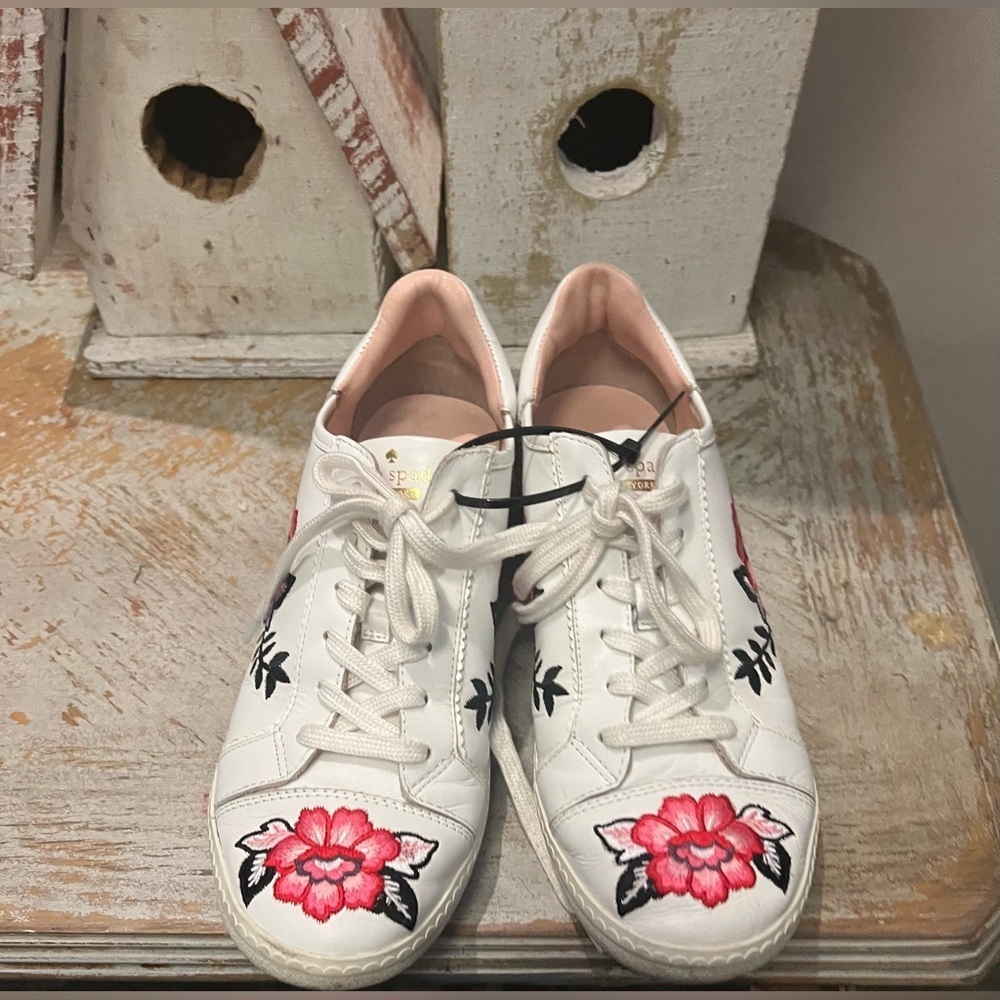 Kate Spade White Sneakers with Pink Floral Embroidered Design 7.5 - Picture 9 of 10
